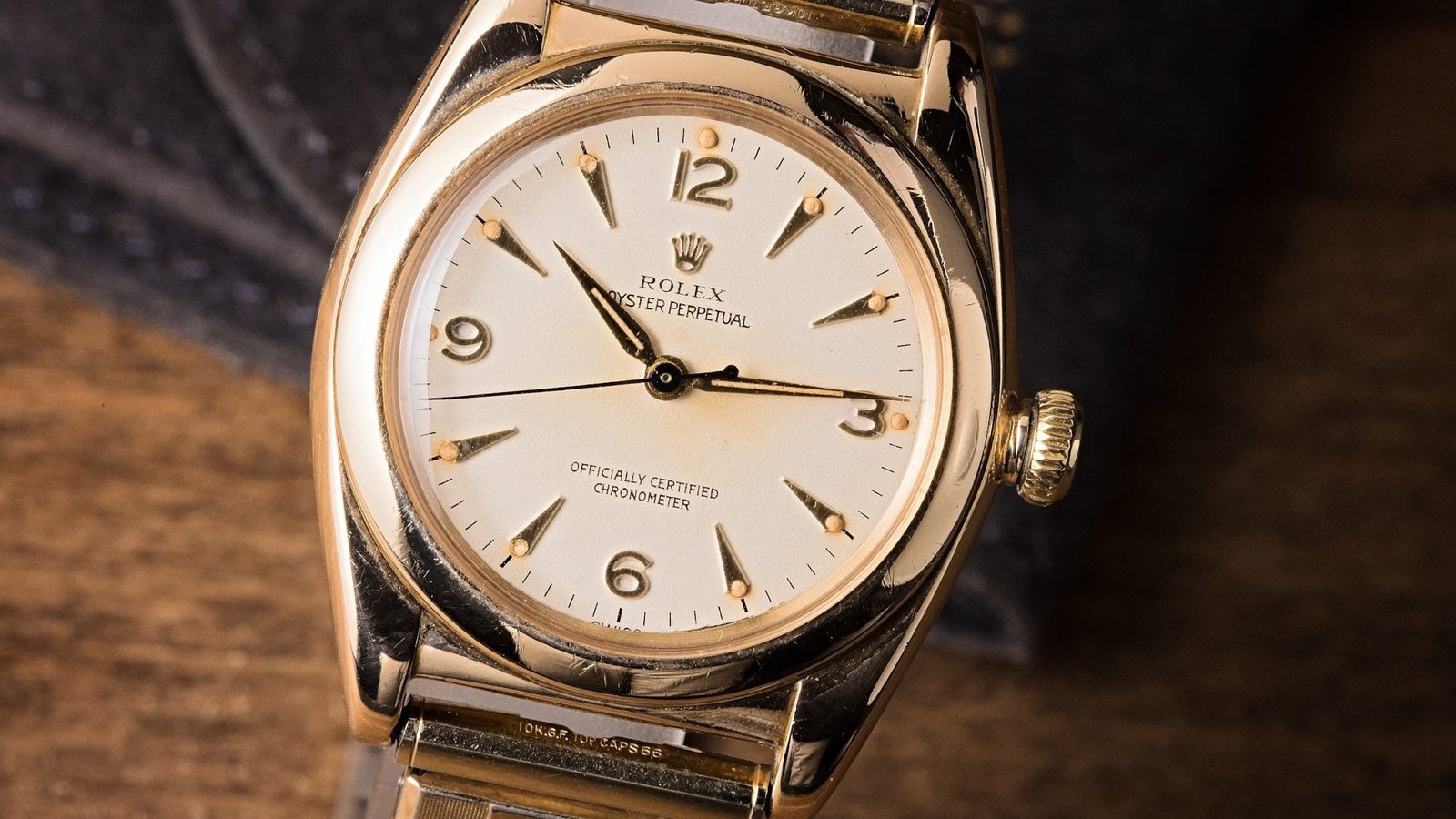 Dial Variations: From California to Black Gilt Dial Variations: From California to Black Gilt