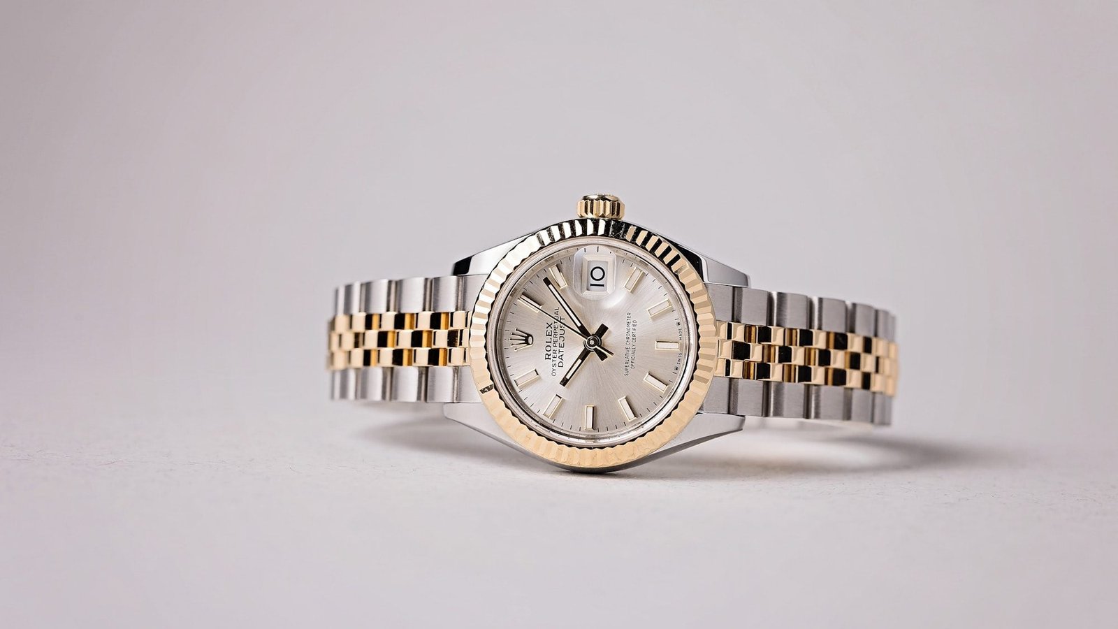 Rolex Lady-Datejust (The Classic Pre-Owned Value) Rolex Lady-Datejust (The Classic Pre-Owned Value)