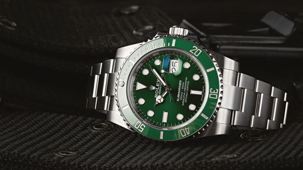 Rolex Submariner ref. 116610LV - “Hulk” Rolex Green Dial Watches: The Significance of the Rolex Brand Color