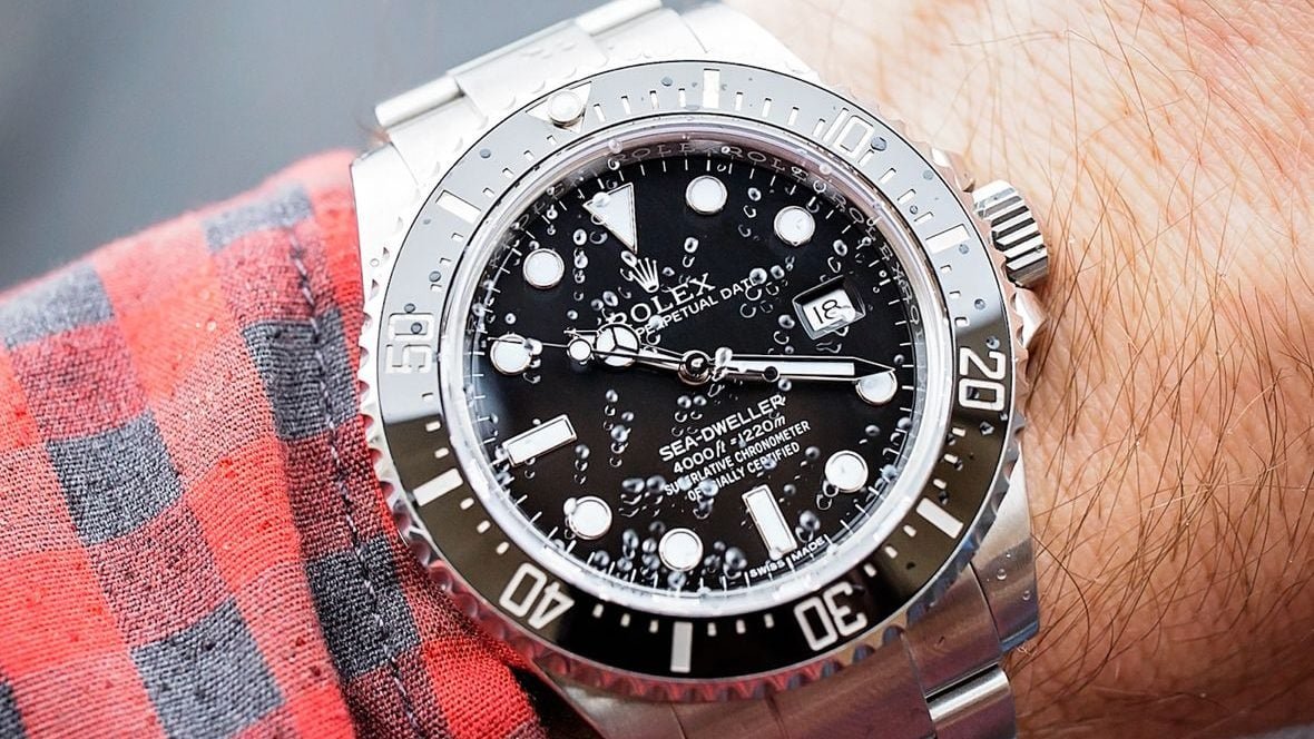 Rolex Sea-Dweller 4000 116600 Review Guide Rolex Sea-Dweller 4000 116600 Review Guide