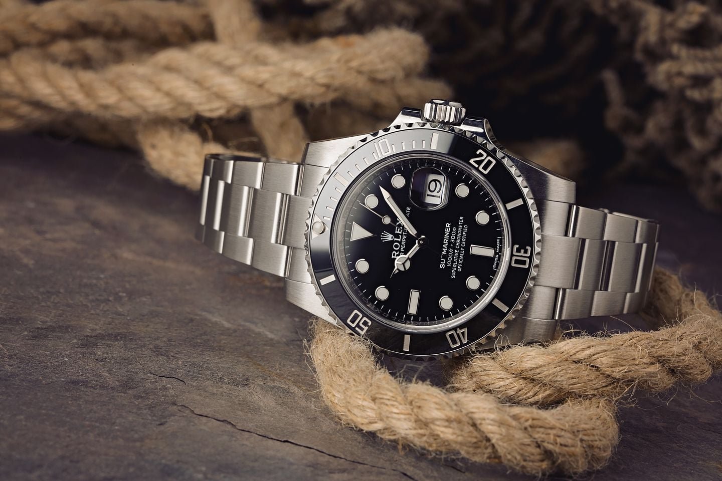 Rolex Submariner Date ref. 116610LN Rolex Submariner Date vs Submariner No-Date